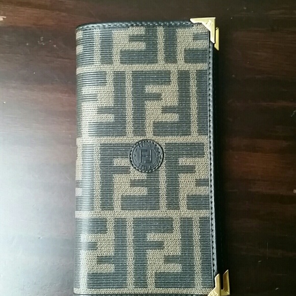 Fendi  agenda - Picture 3 of 8